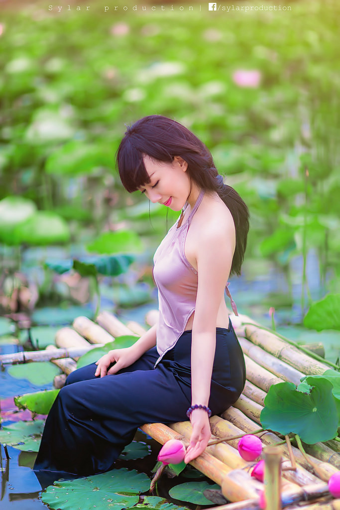 美女邻居在线播放